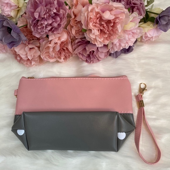 Minnie Mouse Pink & Gray Makeup Cosmetic Bag - Picture 4 of 8